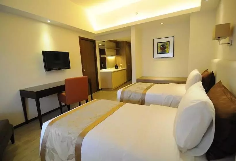 Fotos del hotel Imperial Palace Suites:  9