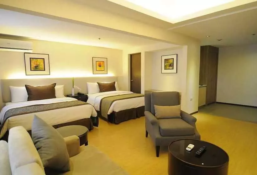 Fotos del hotel Imperial Palace Suites:  10