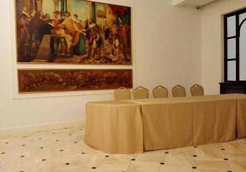 Fotos del hotel Capitol:  23