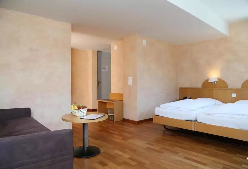 Fotos del hotel Crystal Interlaken:  2