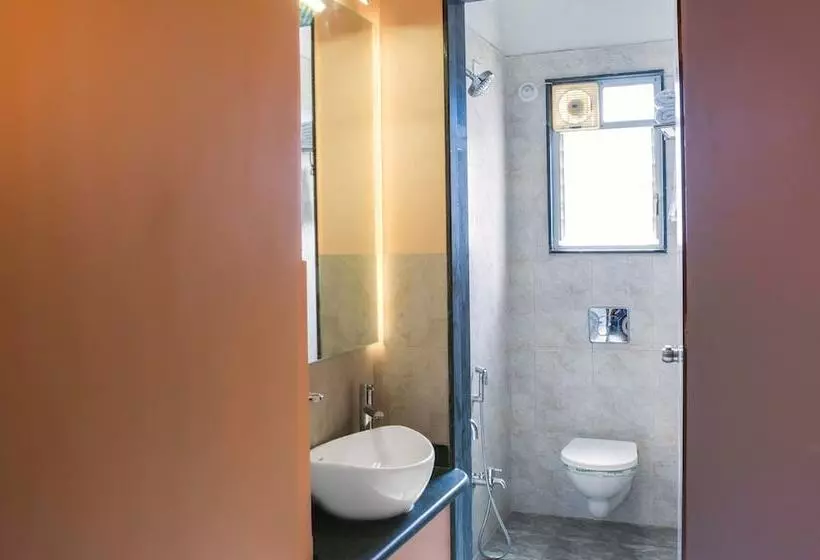 Fotos del hotel Treebo Trend Naunidh Suites Kharadi:  9