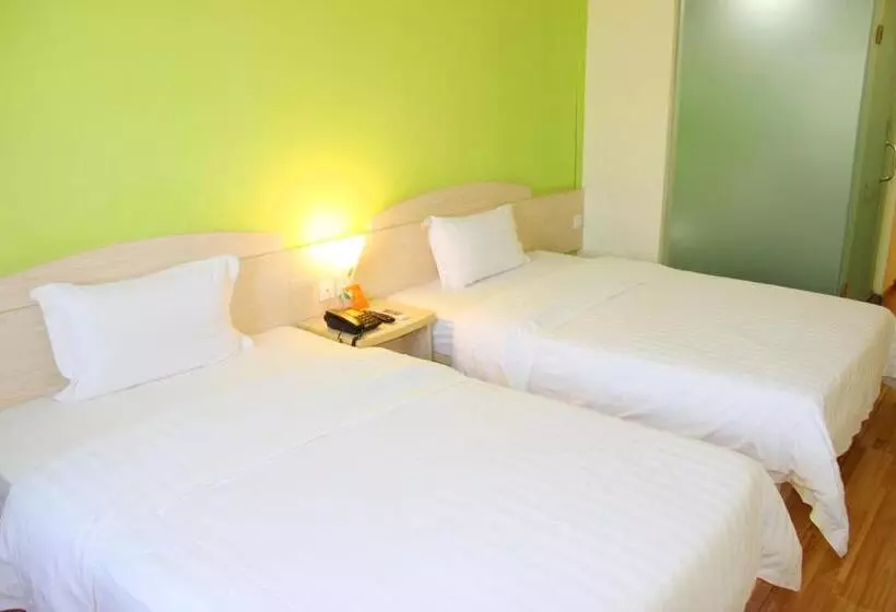 Fotos del hotel 7days Inn Beijing Liujiayao Station:  12