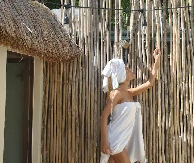 Fotos del hotel Isabella Boutique:  2