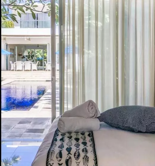 Fotos del hotel The Capital  And Resort Seminyak:  11