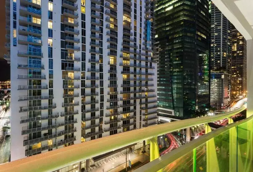 Fotos del hotel Courtyard Miami Downtown Brickell Area:  9