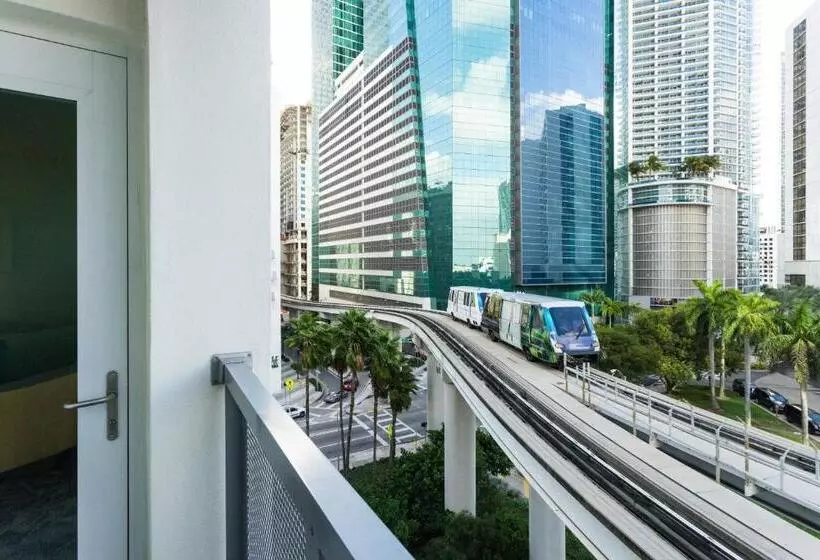 Fotos del hotel Courtyard Miami Downtown Brickell Area:  15