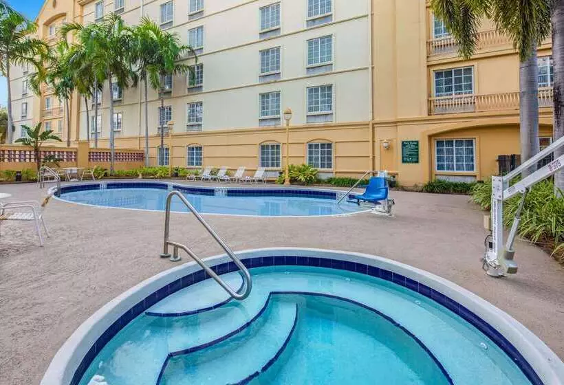 Fotos del hotel La Quinta By Wyndham Miami Airport West:  7