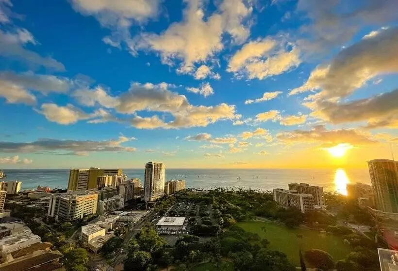 Fotos del hotel Holiday Inn Express Waikiki, An Ihg:  21
