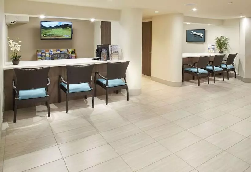 Fotos del hotel Holiday Inn Express Waikiki, An Ihg:  3