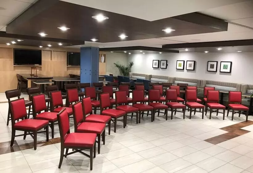 Fotos del hotel Holiday Inn Express Waikiki, An Ihg:  12