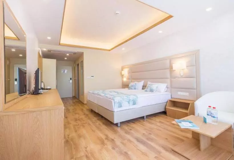 Fotos del hotel Bilyana Beach Hotel - Free Beach Access:  19