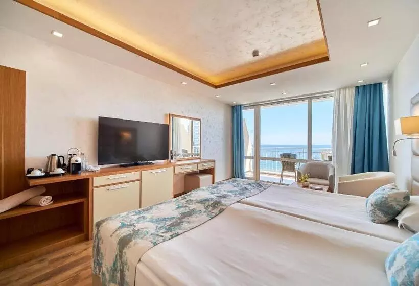 Fotos del hotel Bilyana Beach Hotel - Free Beach Access:  25