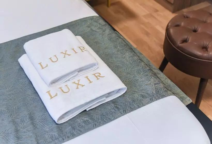 Fotos del hotel Luxir:  4