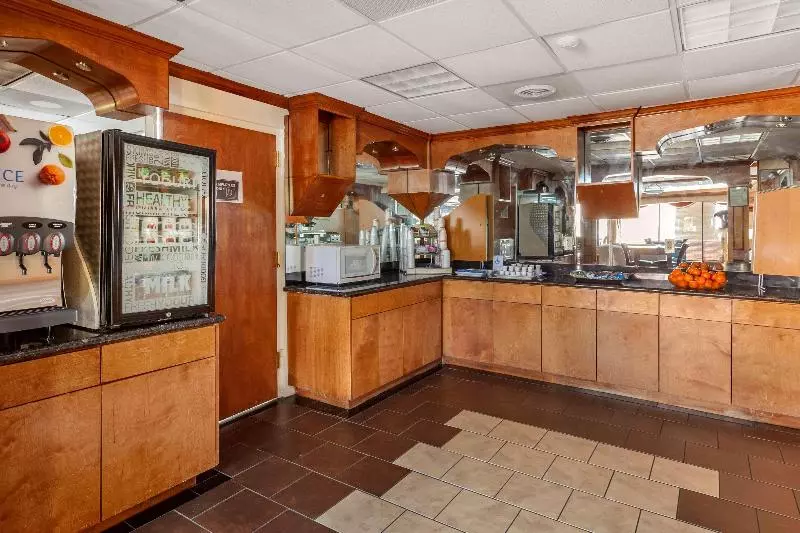 Fotos del hotel Comfort Inn & Suites Houston I-10 West Energy Corridor:  8