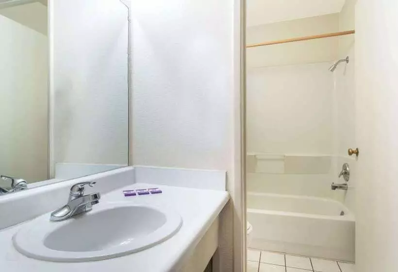 Fotos del hotel Knights Inn Fairground:  4