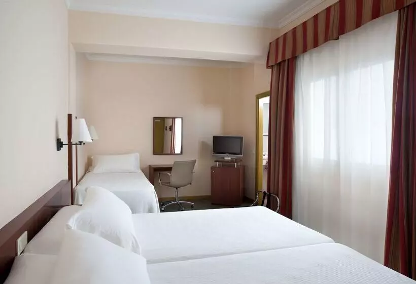 Fotos del hotel Nh Las Palmas Playa Las Canteras:  19