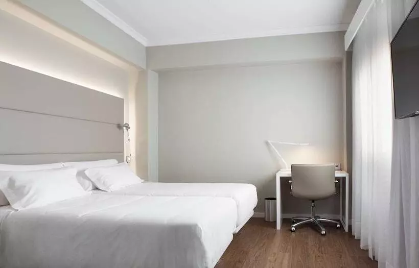 Fotos del hotel Nh Las Palmas Playa Las Canteras:  18