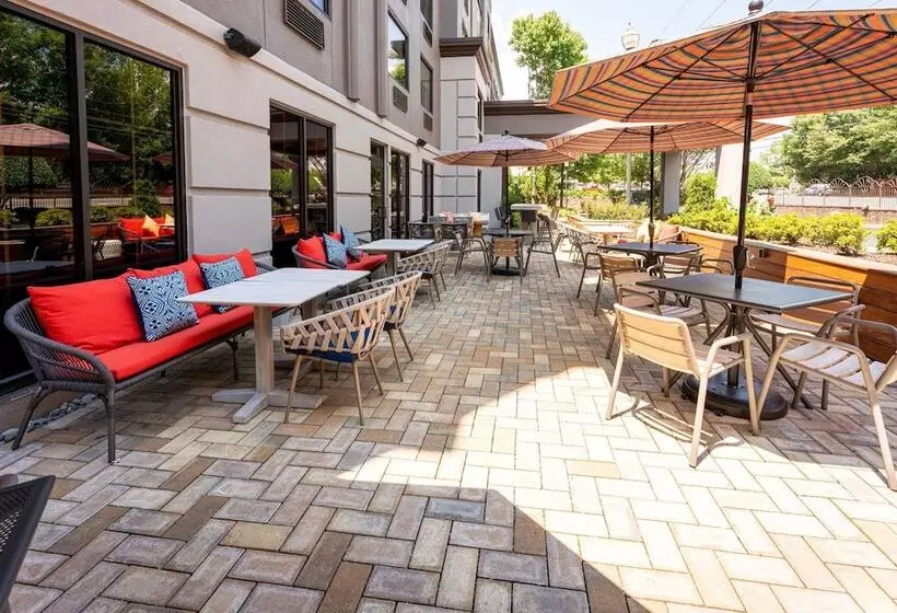 Fotos del hotel The Burgess  Trademark Collection By Wyndham:  5