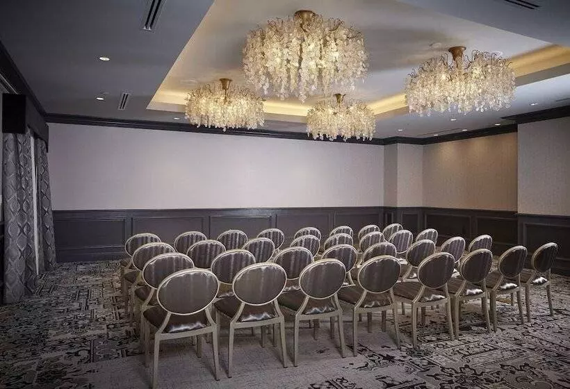 Fotos del hotel The Burgess  Trademark Collection By Wyndham:  17