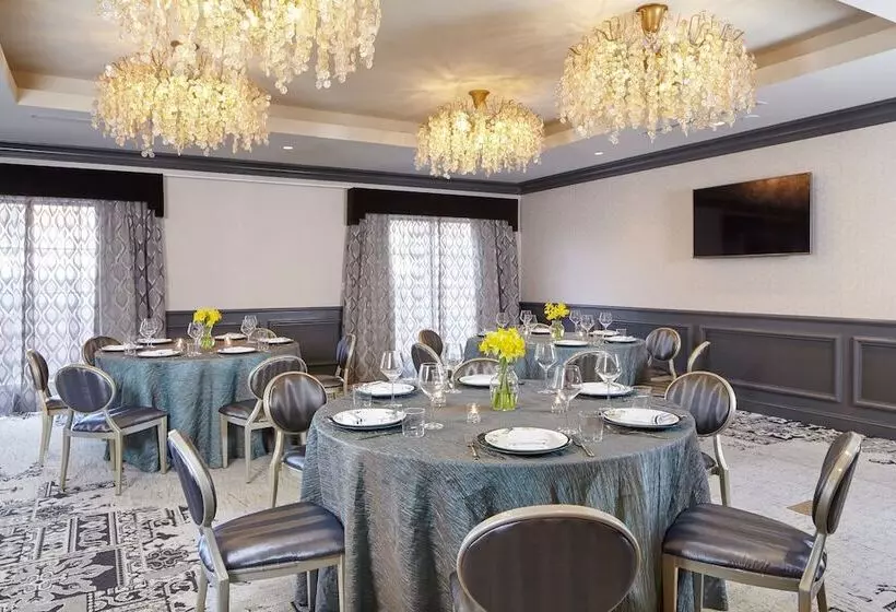 Fotos del hotel The Burgess  Trademark Collection By Wyndham:  21