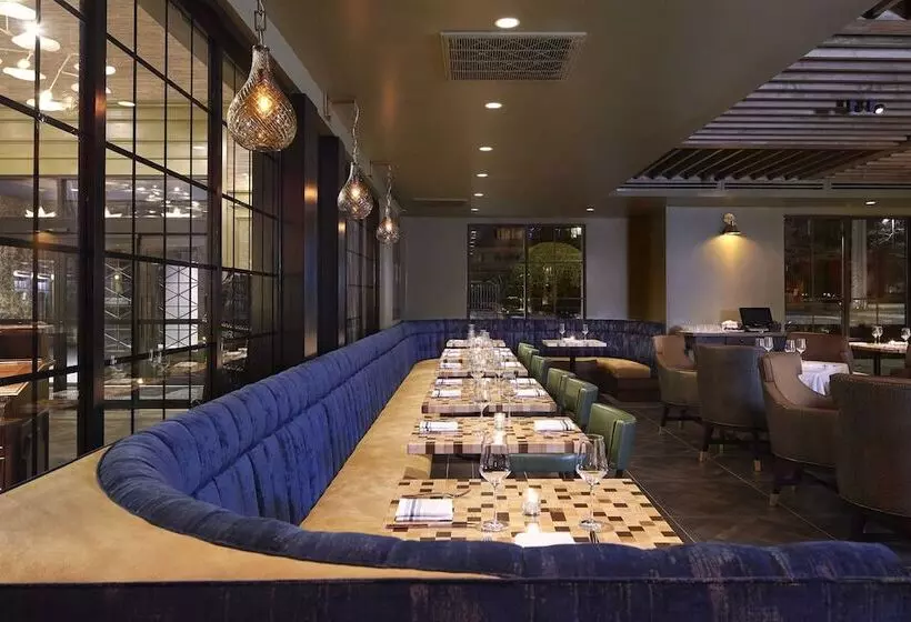 Fotos del hotel The Burgess  Trademark Collection By Wyndham:  13