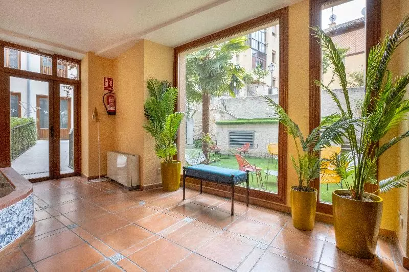 Fotos del hotel Palacio Ayala Berganza:  3