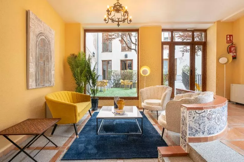 Fotos del hotel Palacio Ayala Berganza:  4