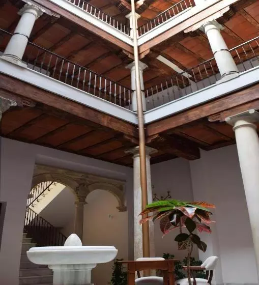 Fotos del hotel María De Molina:  5