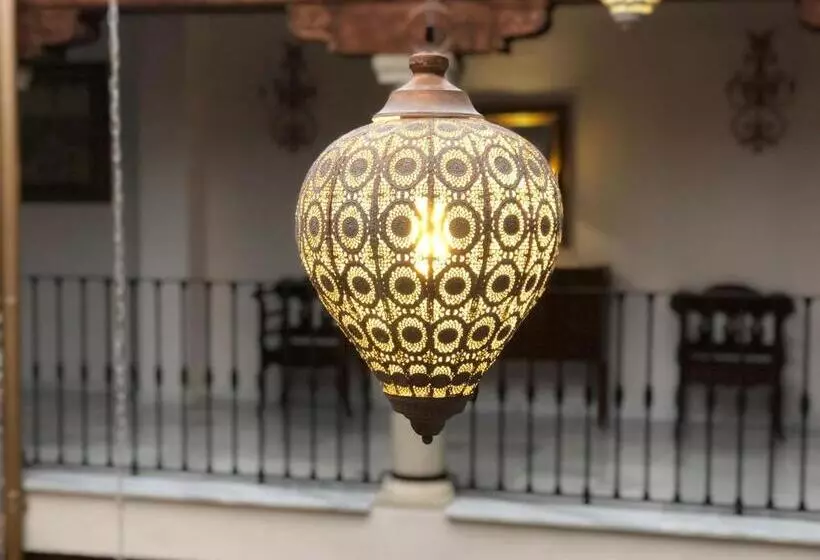 Fotos del hotel María De Molina:  10