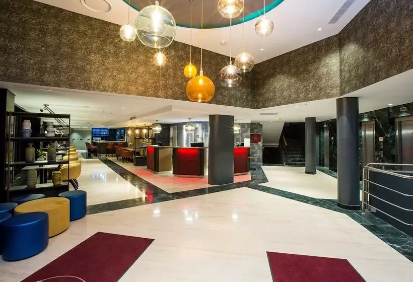 Fotos del hotel Leonardo Hotel Madrid City Center:  3