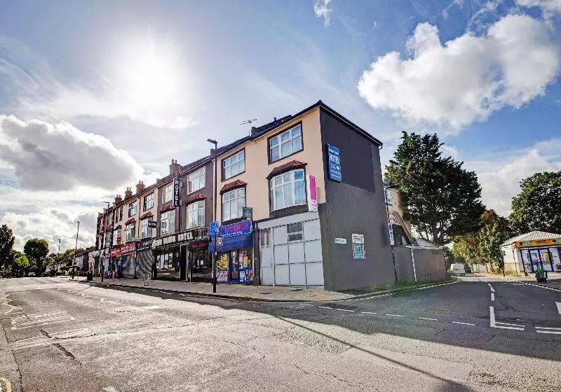 Fotos del hotel Boston Manor:  15