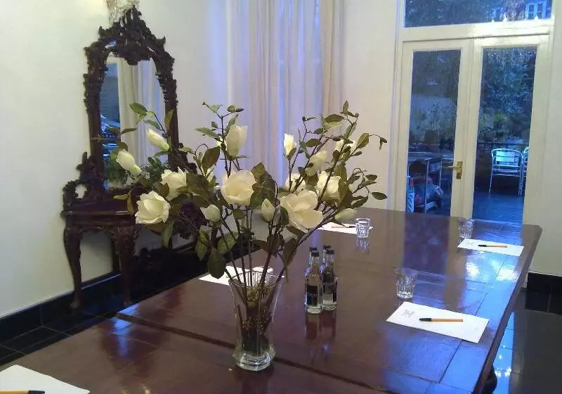 Fotos del hotel My Place:  11