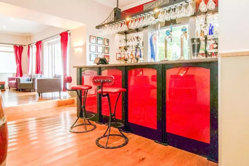 Fotos del hotel The Orestone Manor Hotel:  7