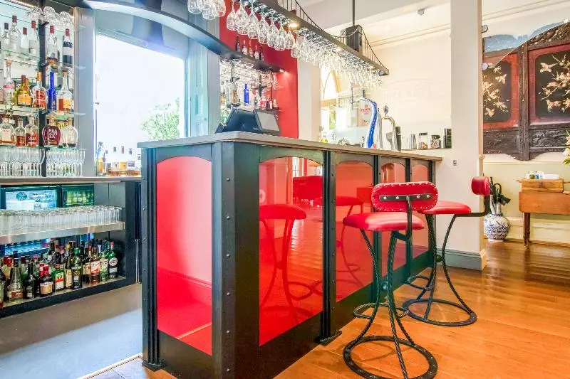 Fotos del hotel The Orestone Manor Hotel:  3