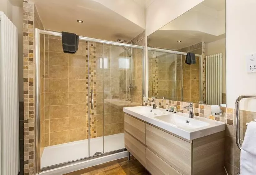 Fotos del hotel The Orestone Manor Hotel:  22