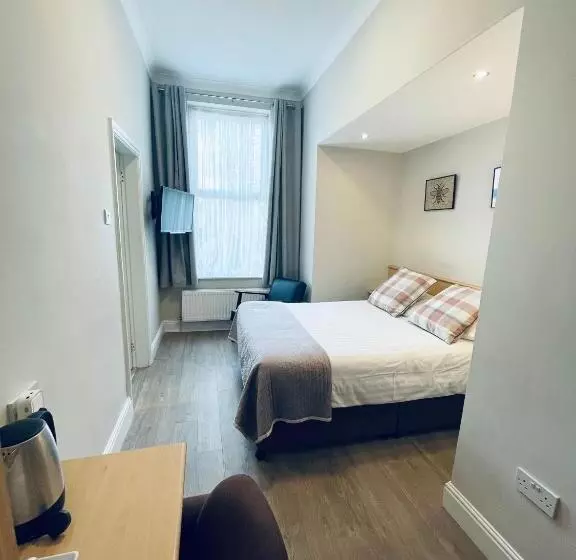 Fotos del hotel The Westlynne  & Apartments:  13