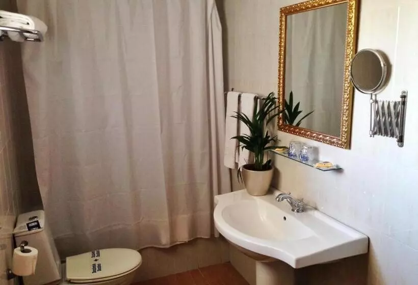 Fotos del hotel Carmen Teresa:  6