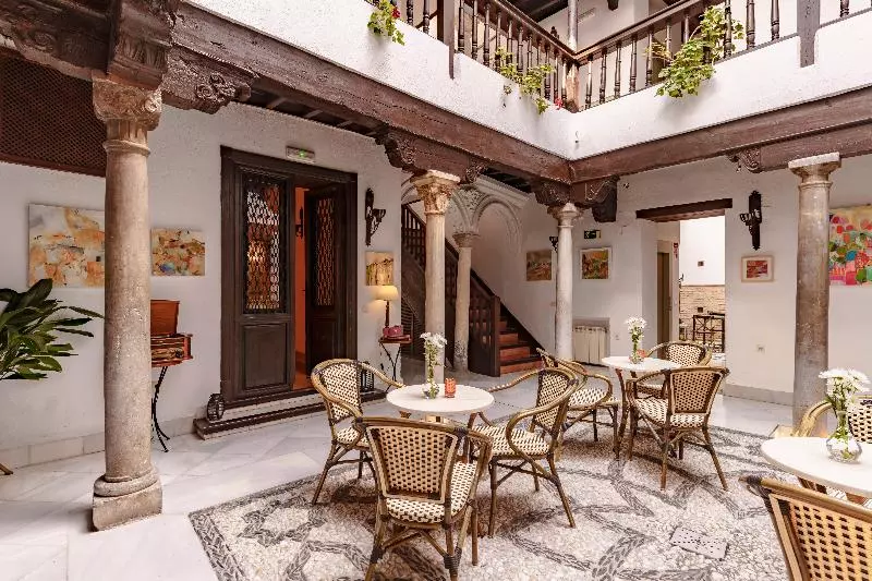 Fotos del hotel Casa Del Capitel Nazarí:  15