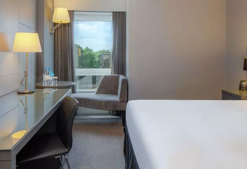 Fotos del hotel Doubletree By Hilton Bristol City Centre:  2