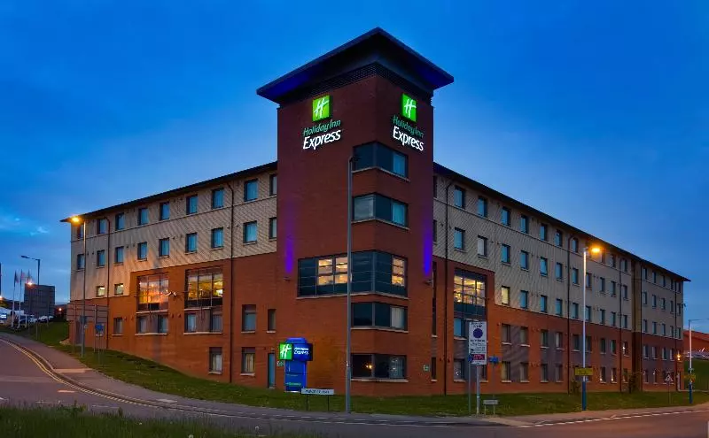 Fotos del hotel Holiday Inn Express London Luton Airport:  7