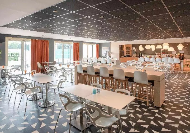Fotos del hotel Ibis Styles Avignon Sud:  8