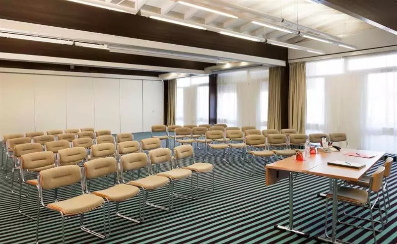 Fotos del hotel Ibis Styles Avignon Sud:  5