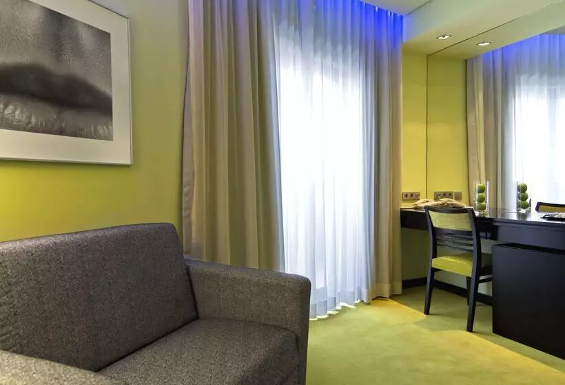 Fotos del hotel Sana Capitol:  24