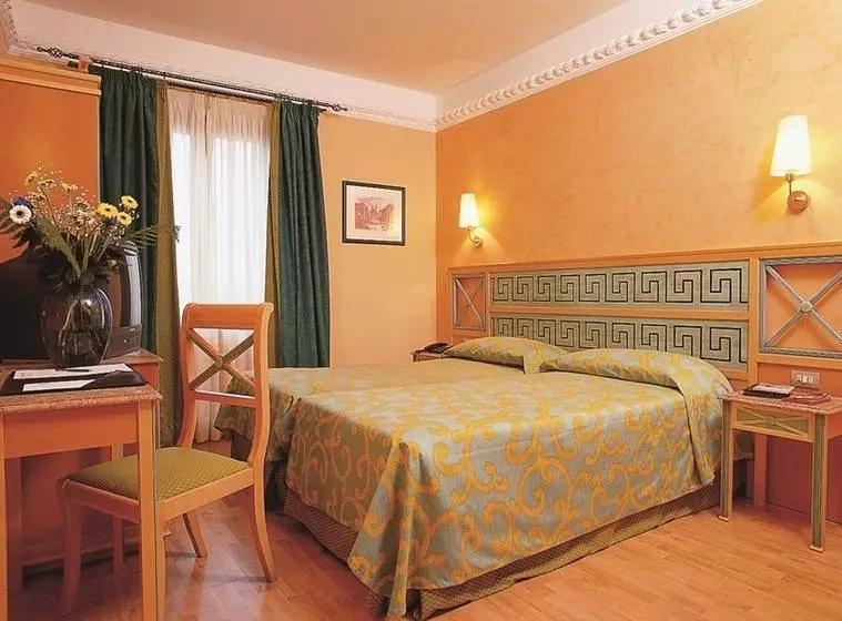 Fotos del hotel Exe Domus Aurea:  22