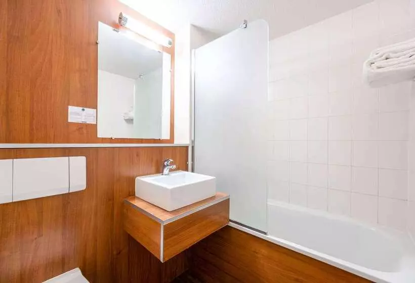 Fotos del hotel Comfort  Aeroport Lyon St Exupery:  8