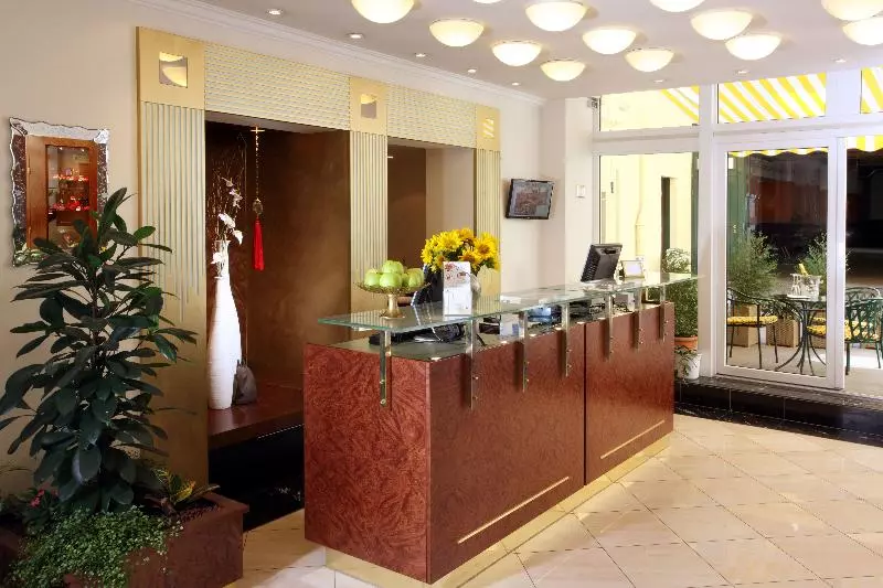 Fotos del hotel Secession An Der Oper:  8