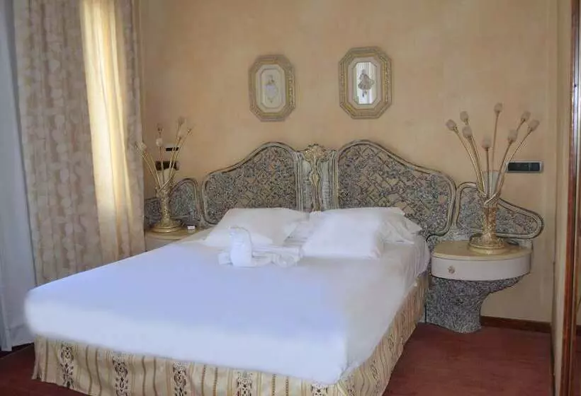 Fotos del hotel Vilareal Palace:  4