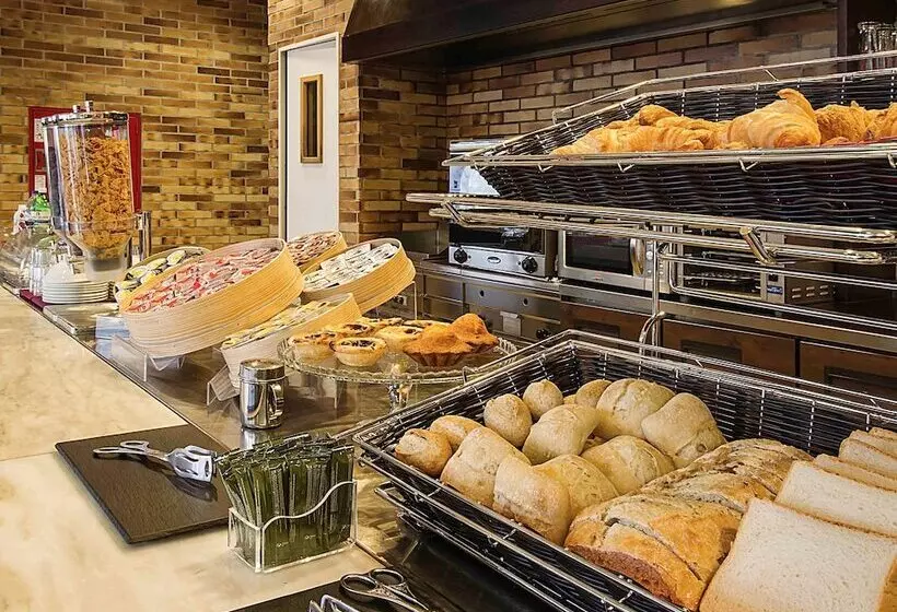 Fotos del hotel Ibis Braganca:  25