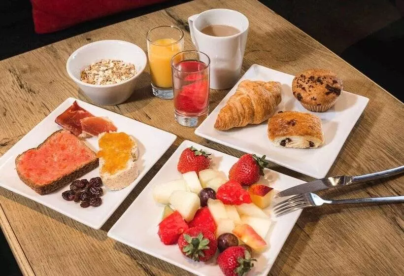 Fotos del hotel Ibis Braganca:  4