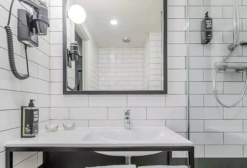 Fotos del hotel Ibis Braganca:  7